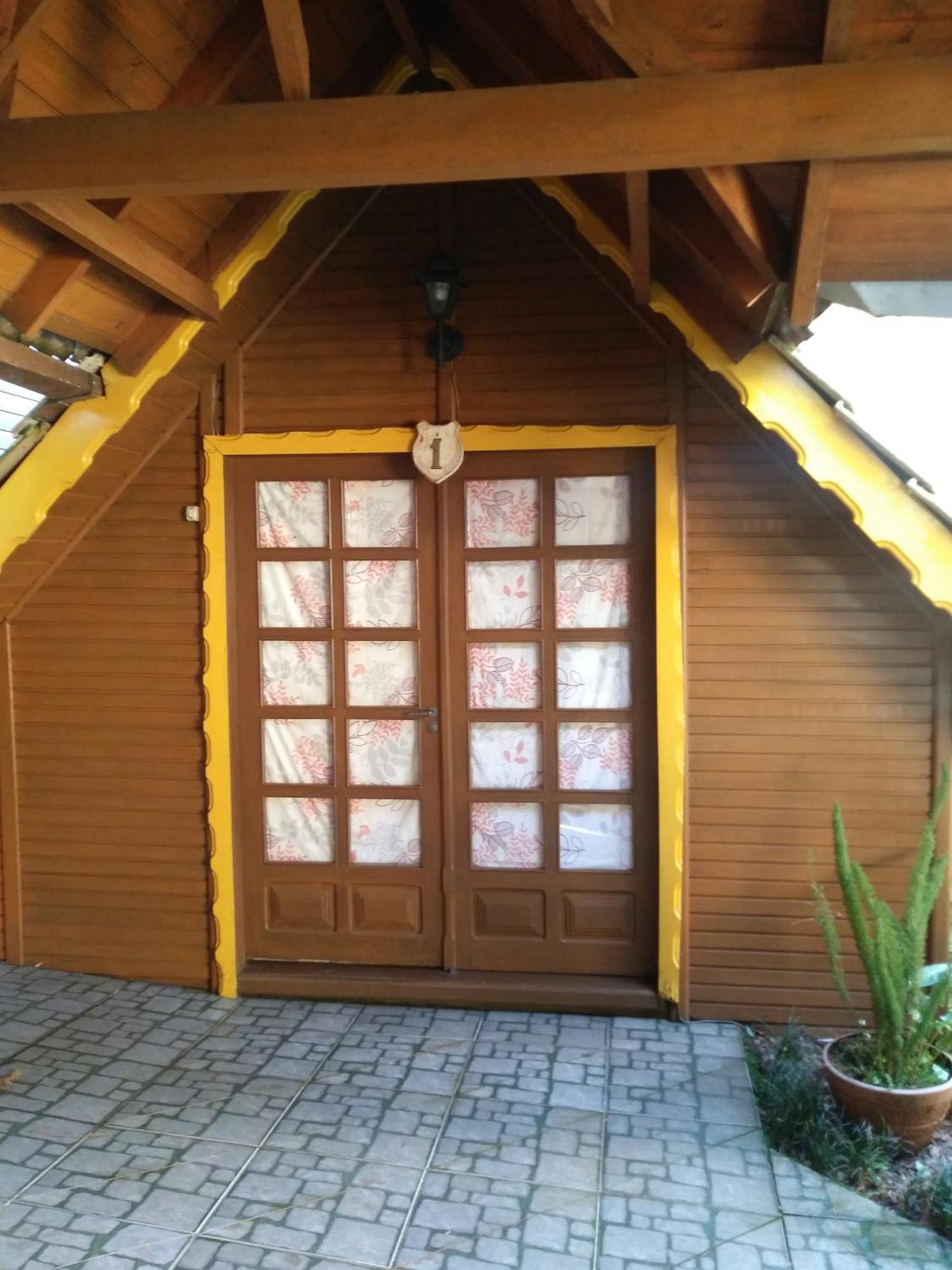 Pousada Villa Fiorita Канела Экстерьер фото