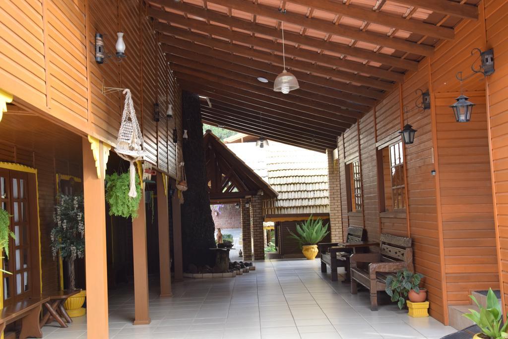 Pousada Villa Fiorita Канела Экстерьер фото